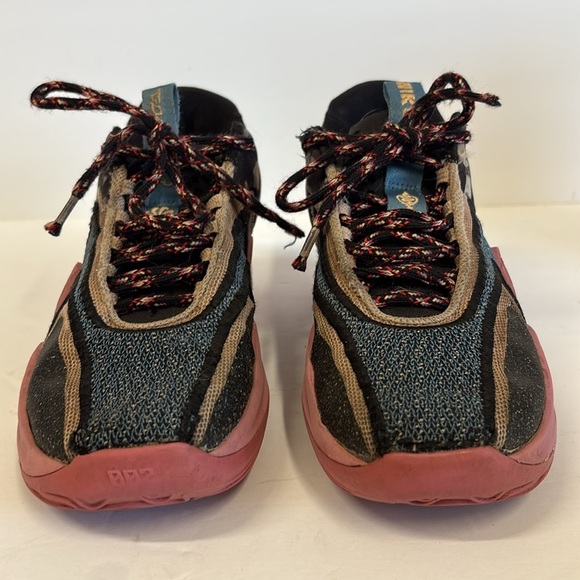 Nike Cosmic Unity 2 We Fly to Defy Athletic Shoes - Picture 4 of 10